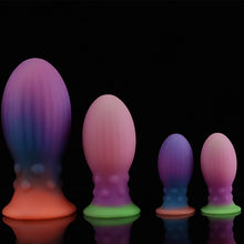 Load image into Gallery viewer, Luminous Huge Anal Plug With Suction Cup