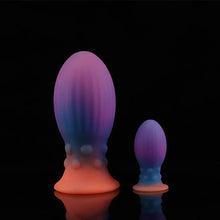 Load image into Gallery viewer, Luminous Huge Anal Plug With Suction Cup